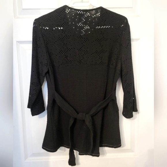 Soft 100% Cotton Button Up Shirt With Cotton Lace Sleeves and Back Panel - Picture 2 of 5